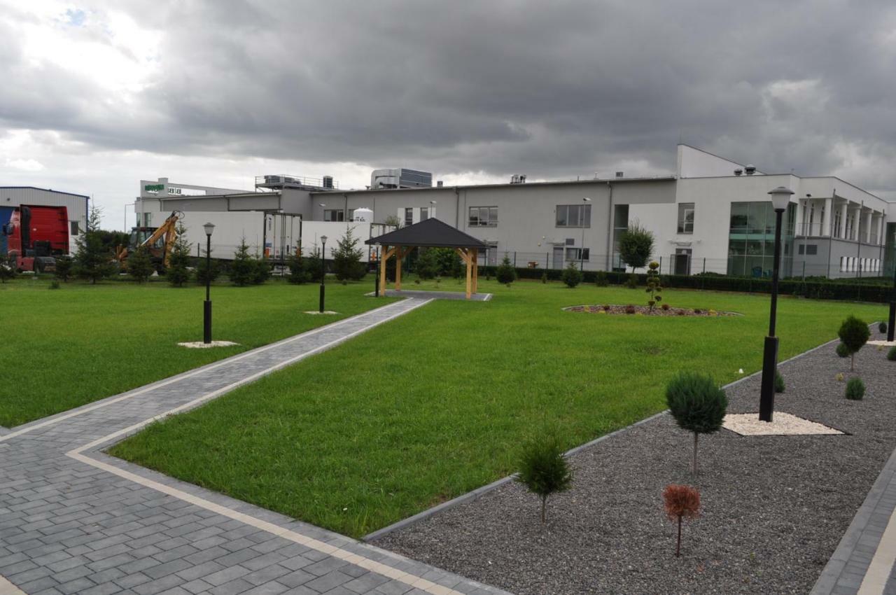 Hotel Pauza Radzyn Podlaski Exteriér fotografie